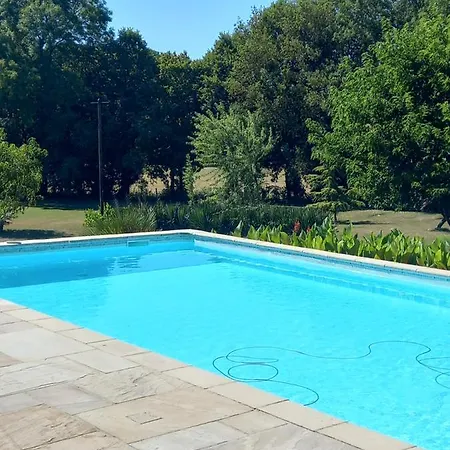 Domaine De L'orfraie Couette-café