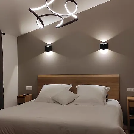 Domaine De L'orfraie فندق مبيت وإفطار